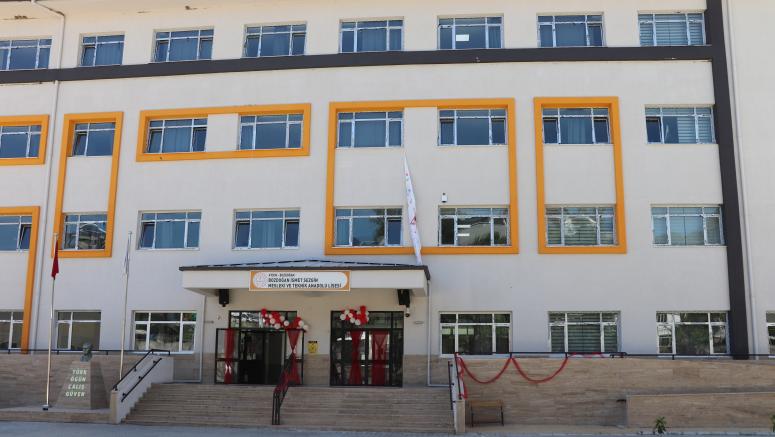 BOZDOĞAN METEM İlçemizin en gelişmiş en yetkin okulu